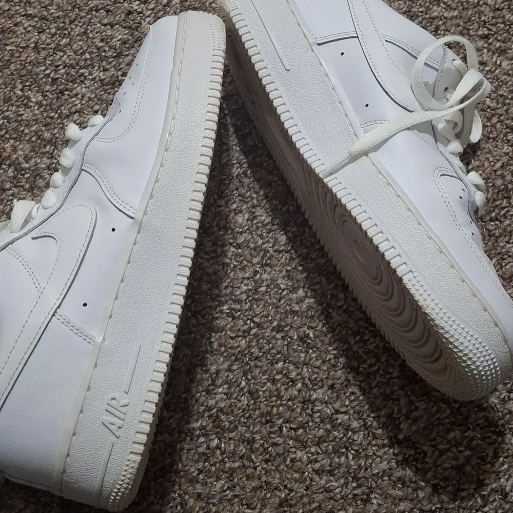 Nike Air Force 1 Low White Sneakers - Picture 3 of 6